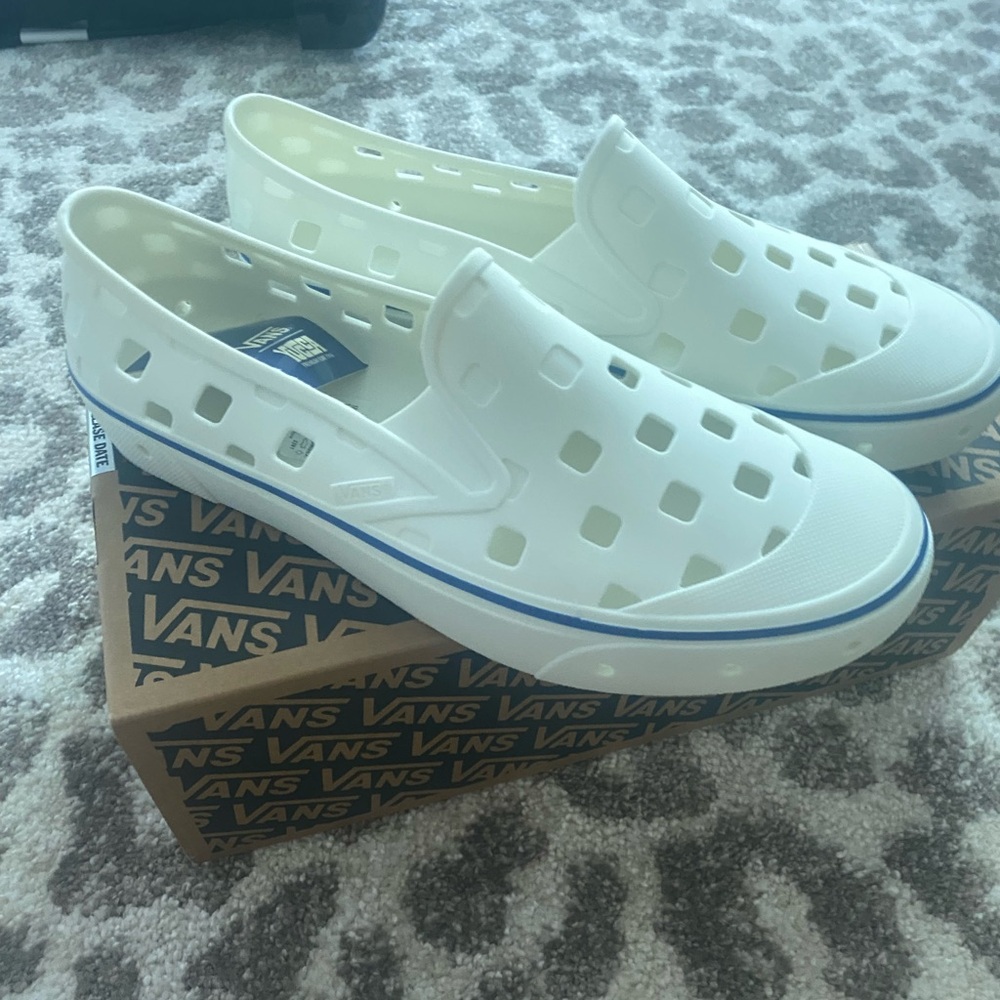 NIB Vans
